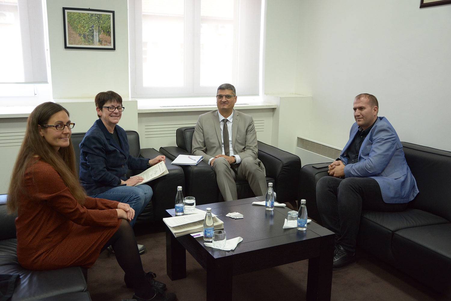 MBPZHR-ja dhe Rrjeti i Grave të Kosovës diskutuan masat buxhetore për bujqësi dhe zhvillim rural
