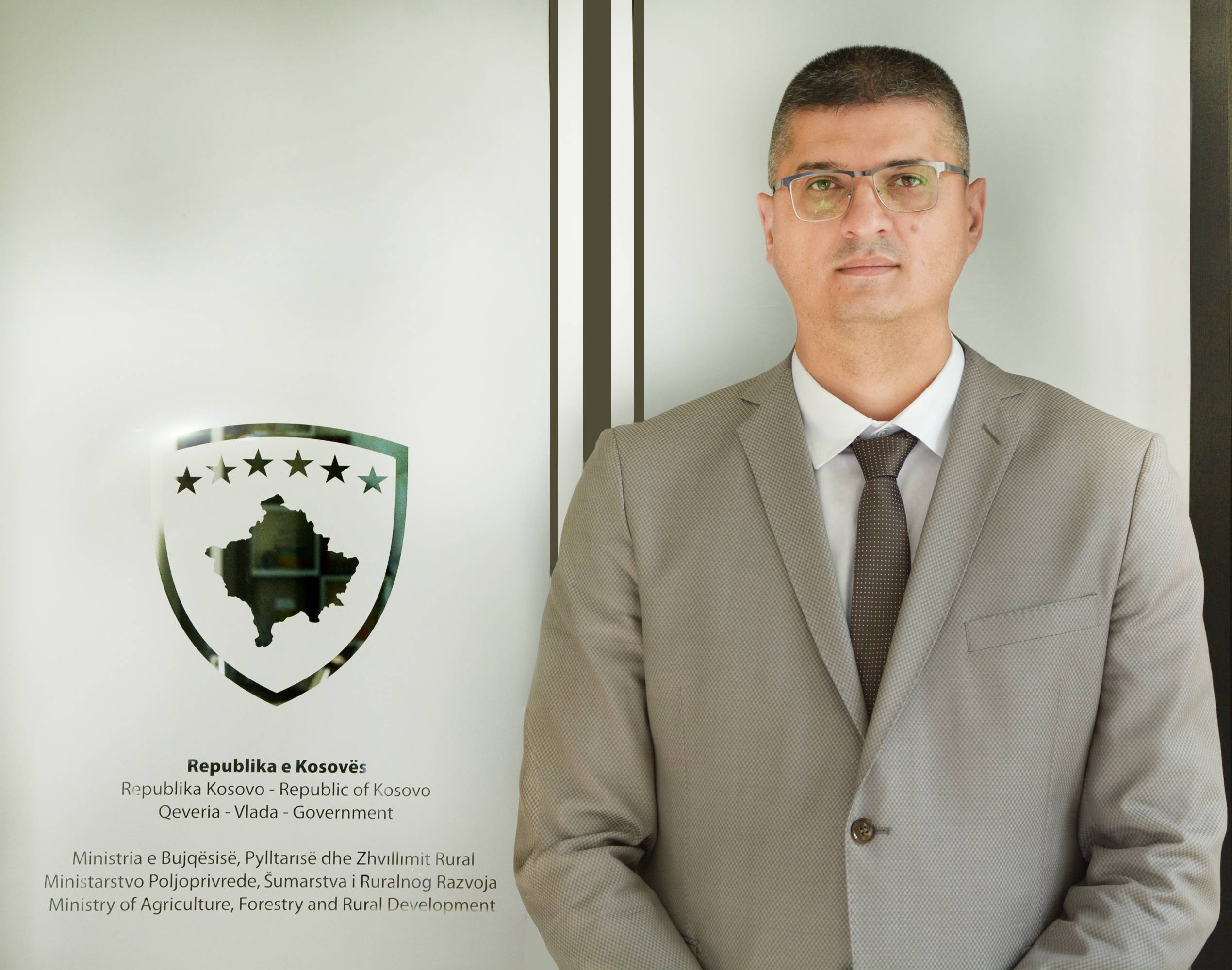 Ministri i Bujqësisë, Pylltarisë dhe Zhvillimit Rural, Nenad Rikalo uron të gjithë besimtarët musliman me rastin e festës së Fitër Bajramit!