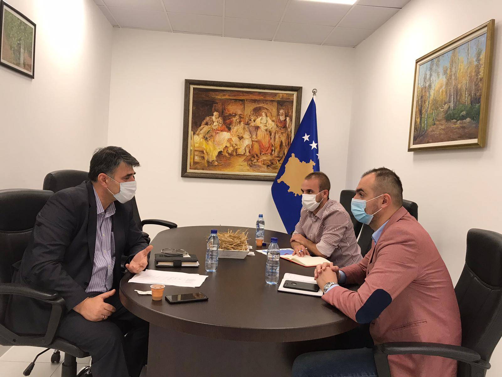 Ministarstvo poljoprivrede, šumarstva i ruralnog razvoja razgovara-zalaže se za interese mlekarskog sektora