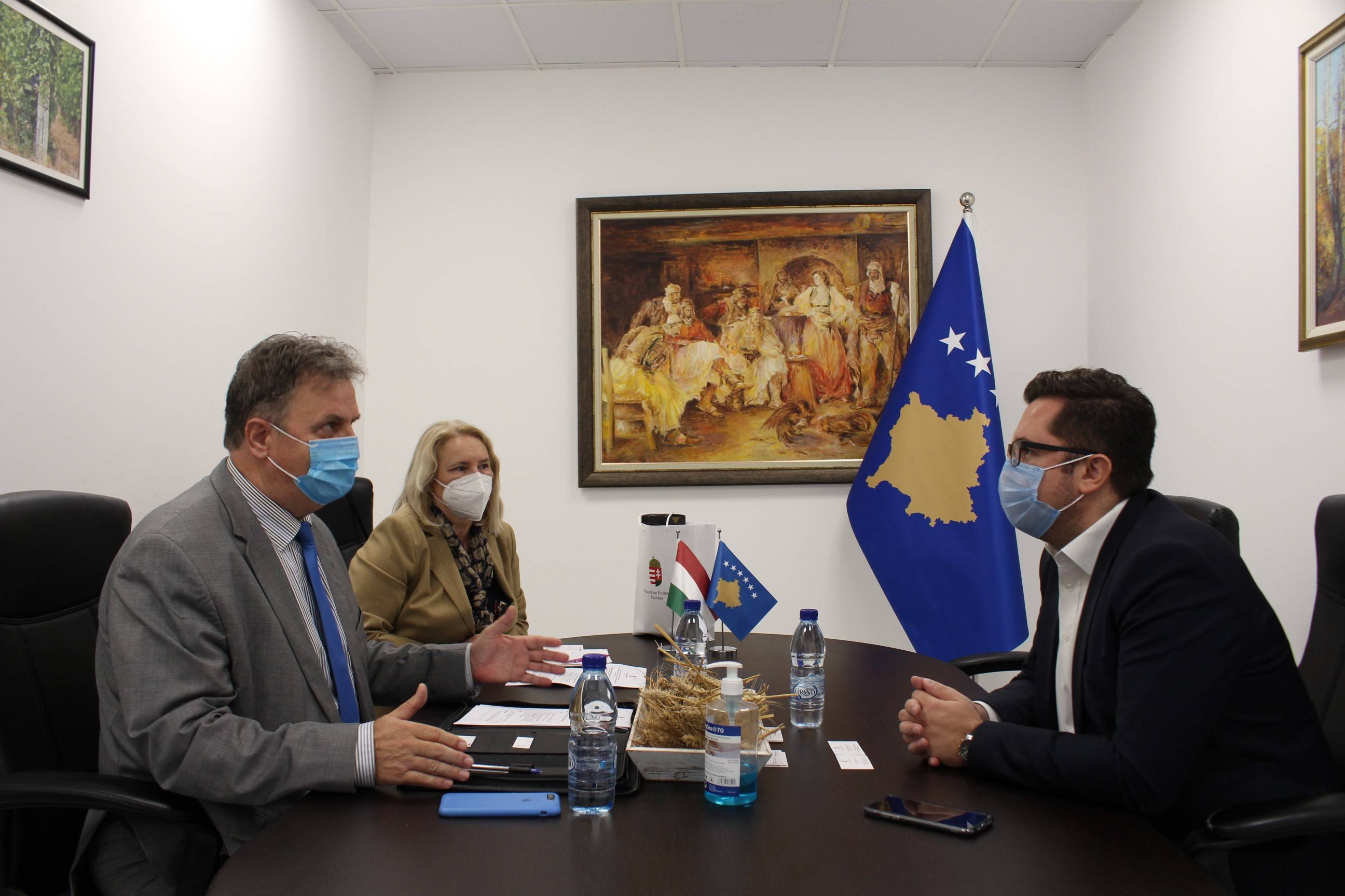 Ministar Mustafa dočekao je na sastanku ambasadora Mađarske na Kosovu