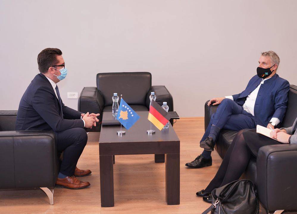 Ministri në detyrë Mustafa priti në takim ambasadorin gjerman Rohde