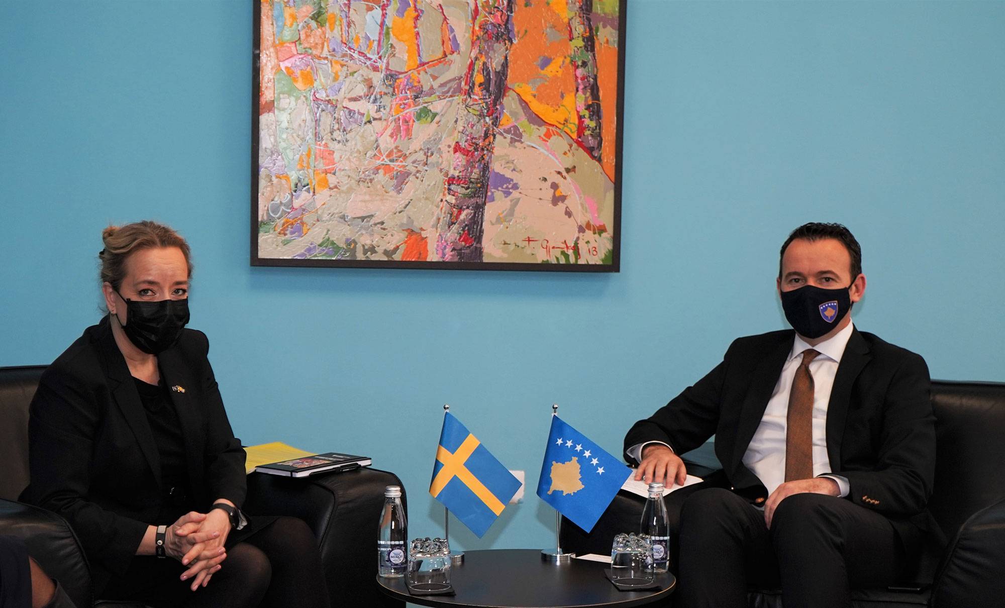 Ministri Faton Peci takoi Ambasadoren e Suedisë, Karin Hernmack Ahliny
