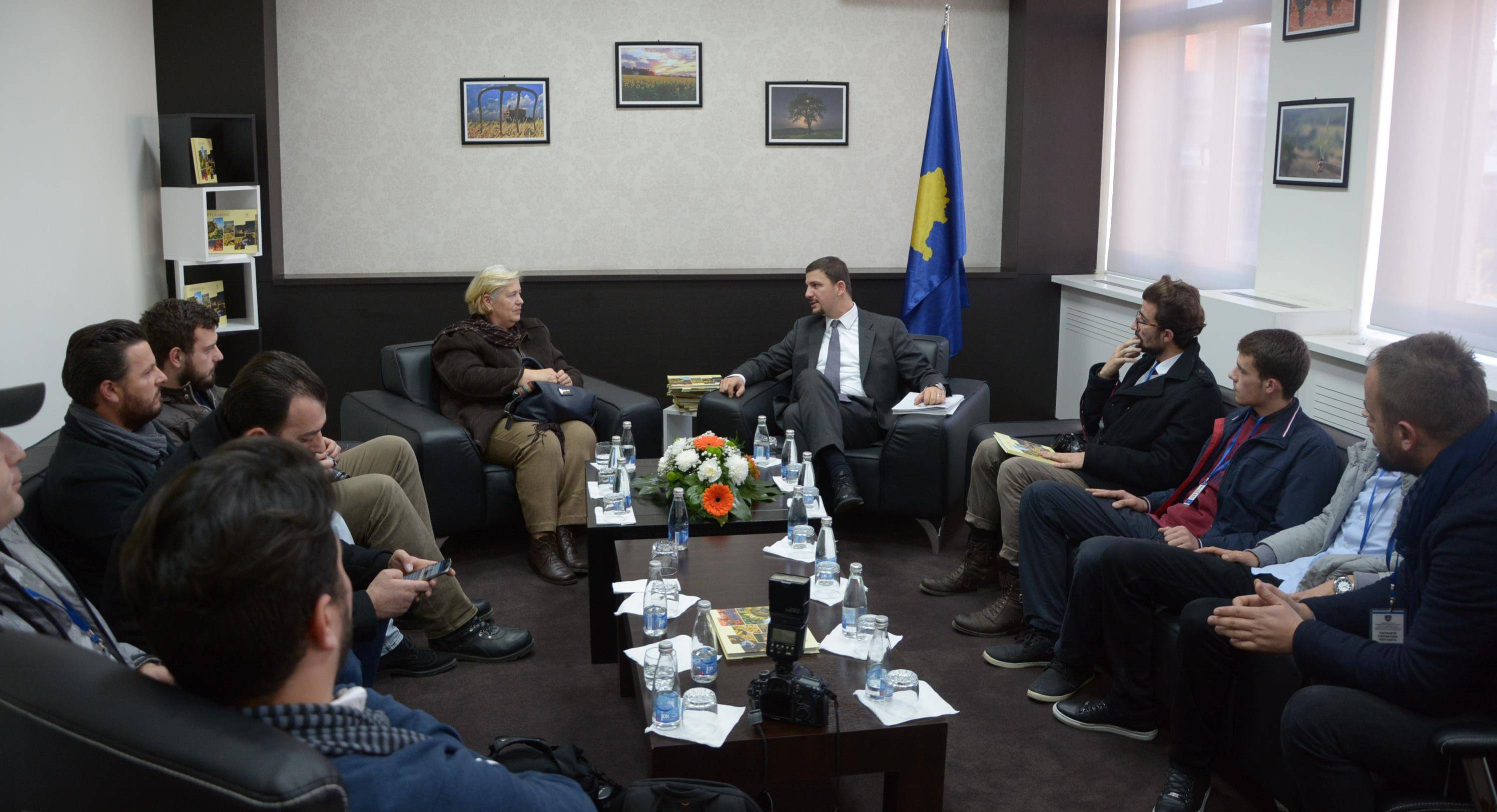 02_12_2015_7634823_Ndarja_e_cmimeve__7_