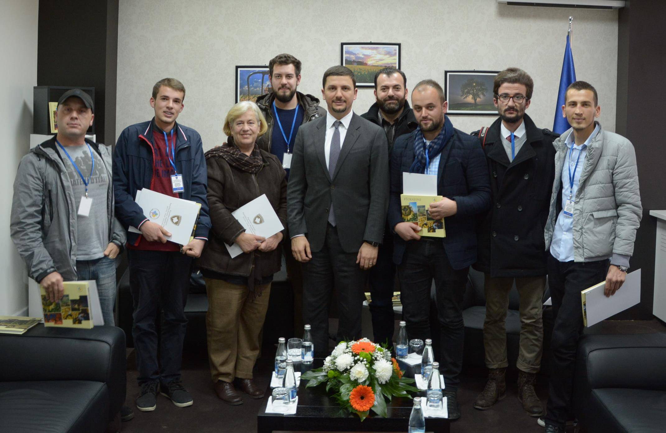 02_12_2015_8662669_Ndarja_e_cmimeve__3_