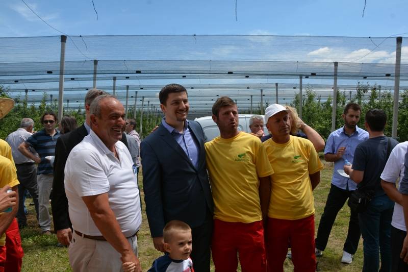 09_06_2015_7323150_USAID_dhe_MBPZHR4