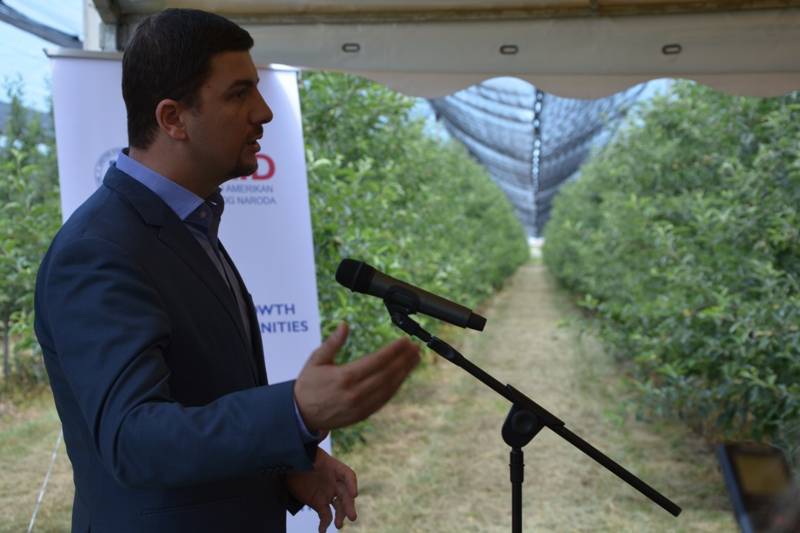 09_06_2015_9372429_USAID_dhe_MBPZHR3