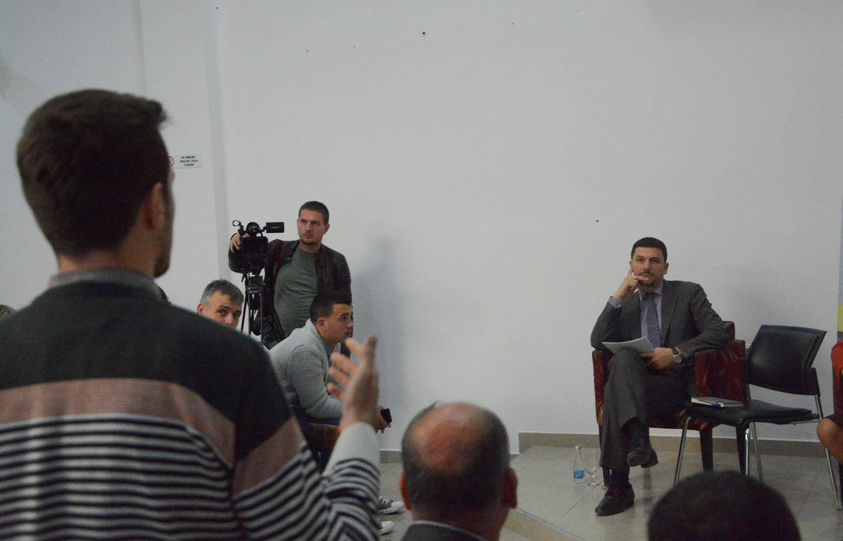 20_11_2015_2748951_Vizita_ne_Skenderaj__7_