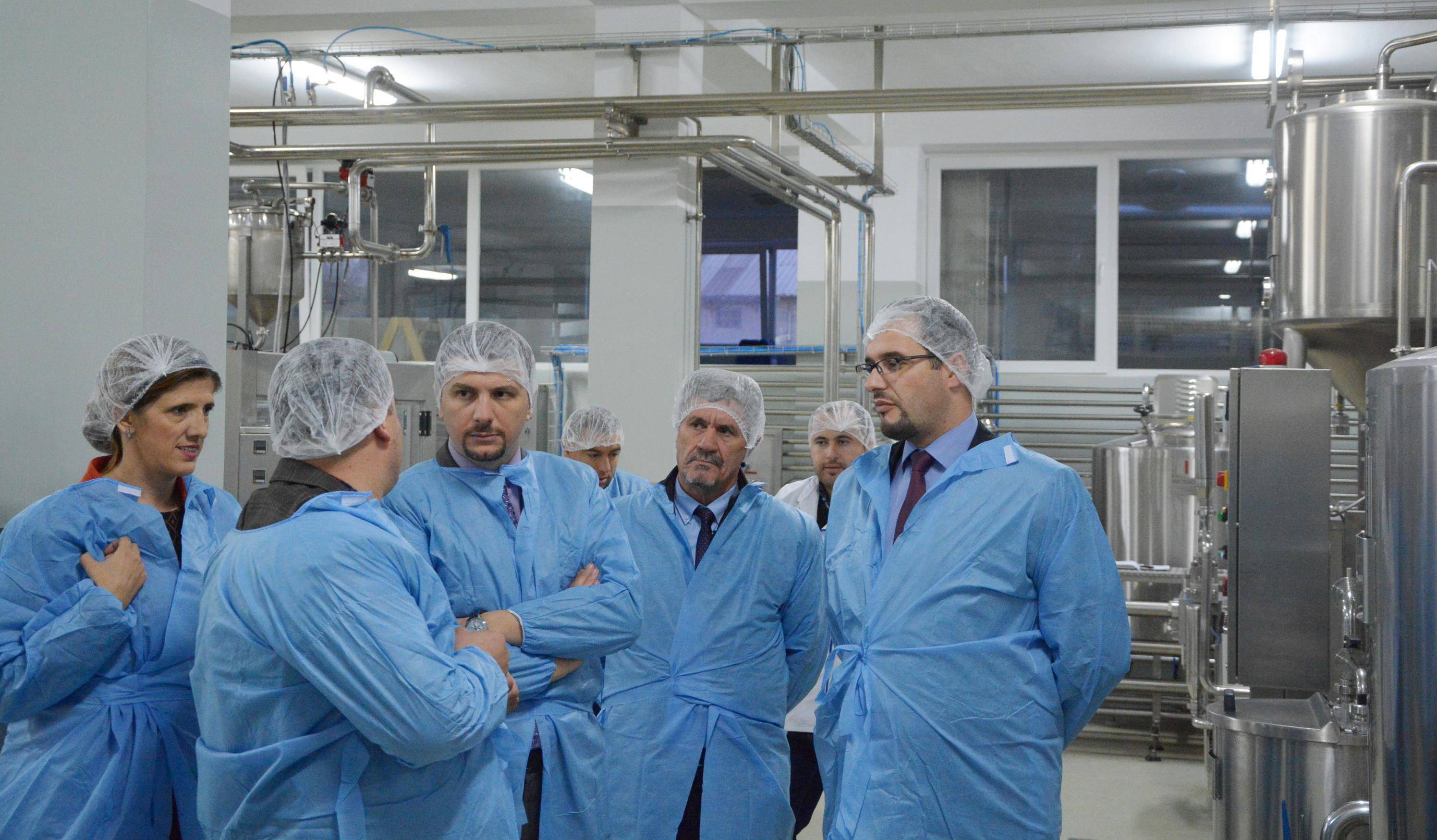 20_11_2015_6483645_Vizita_ne_Skenderaj__2_