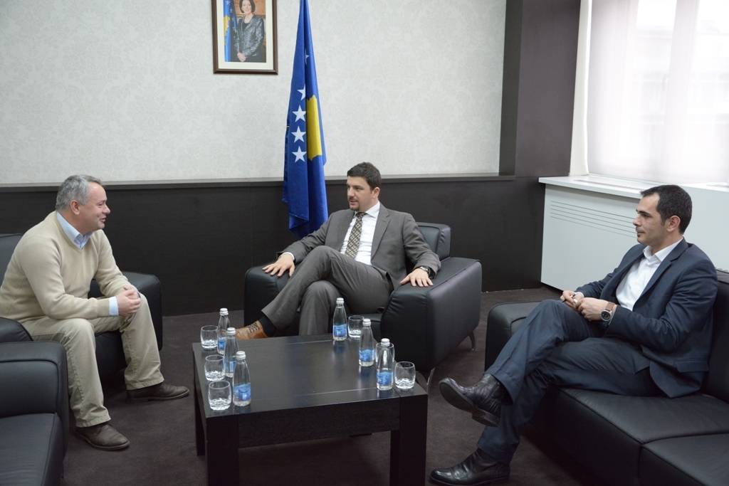 27_03_2015_9885960_Ministri_Krasniqi_Mb_shtetje_p_r_sektor_t_potencial3